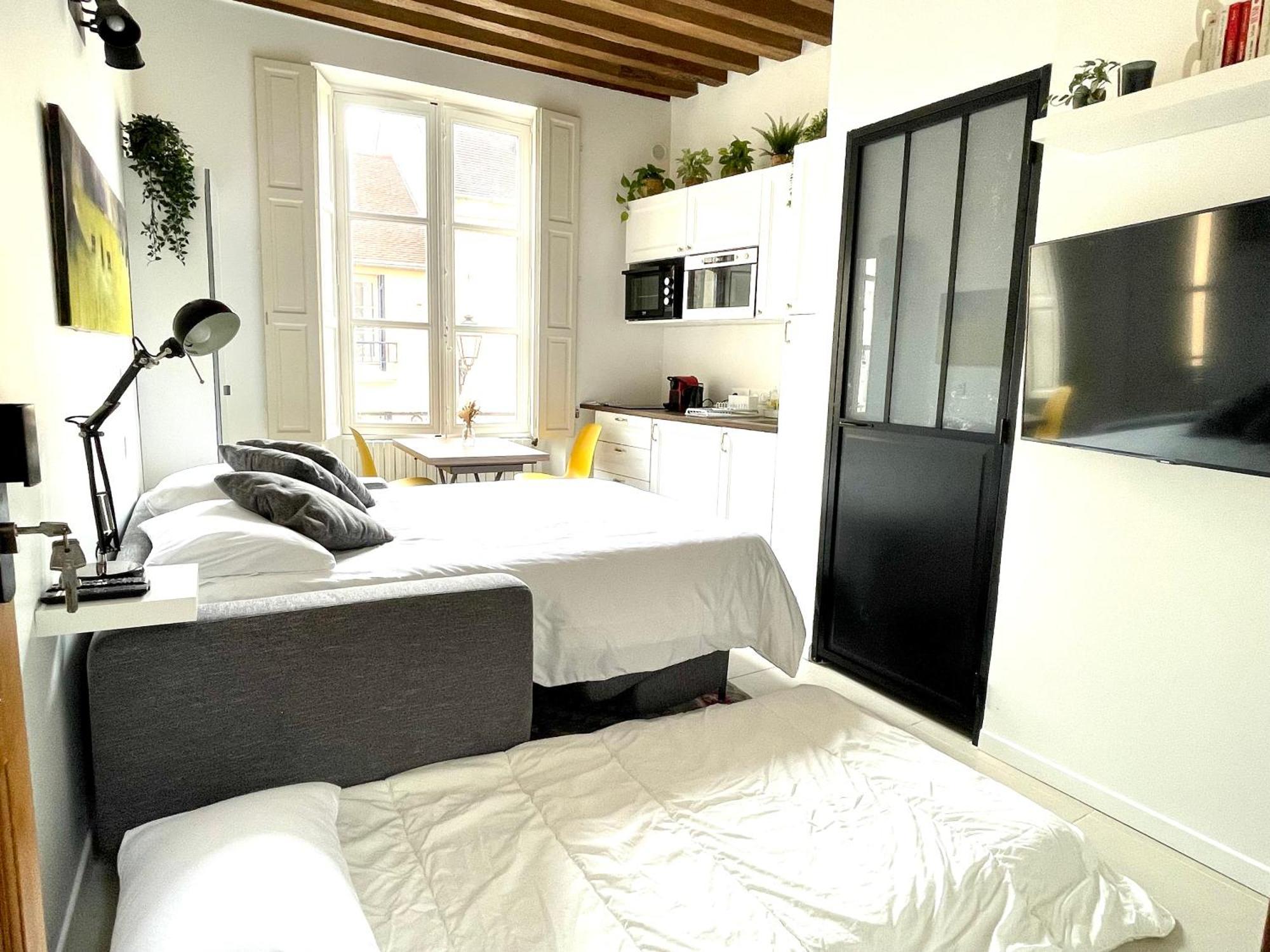 Studio Renove Et Tres Fonctionnel, Marly-Le-Roi Exteriör bild